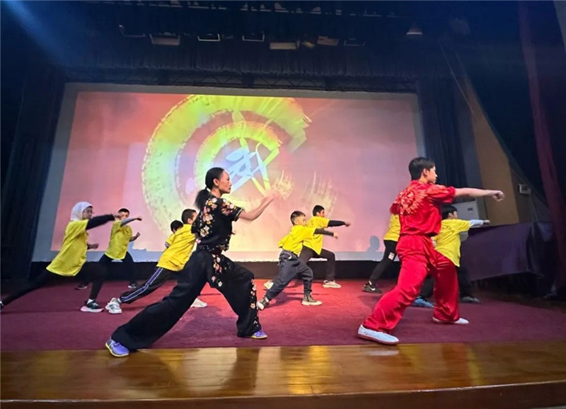 圖為2023“中華文化大樂(lè)園—埃及開羅營(yíng)”閉幕式活動(dòng)現(xiàn)場(chǎng)。主辦方供圖