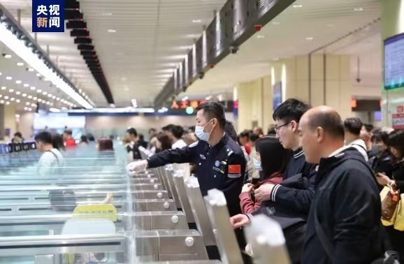 灣區(qū)速評丨多項(xiàng)數(shù)據(jù)破紀(jì)錄 人才何以在灣區(qū)成潮？