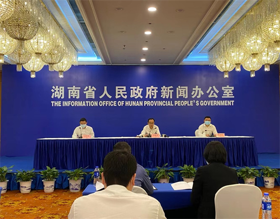 發(fā)布會(huì)現(xiàn)場(chǎng)。 向宇攝