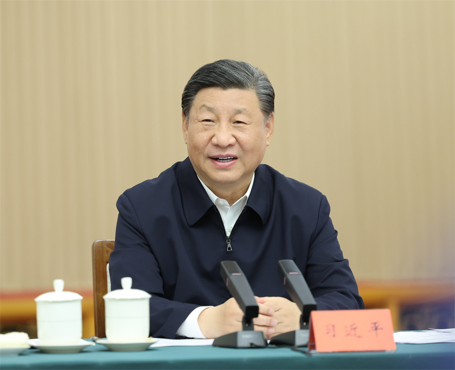 2024年5月23日下午，中共中央總書記、國家主席、中央軍委主席習近平在山東省濟南市主持召開企業(yè)和專家座談會并發(fā)表重要講話。新華社記者 鞠鵬 攝