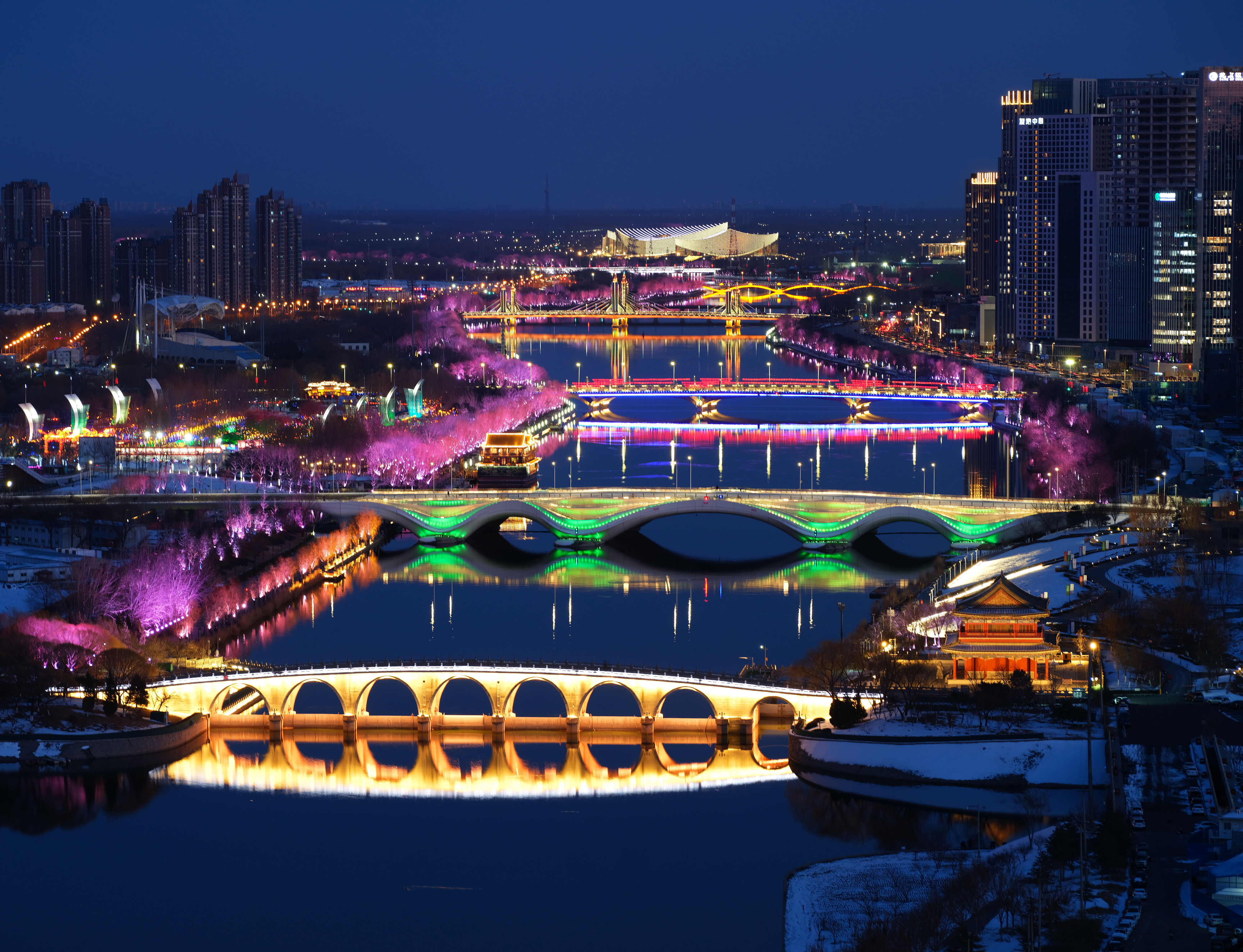 2024年2月22日，京杭大運(yùn)河北京通州段夜景。