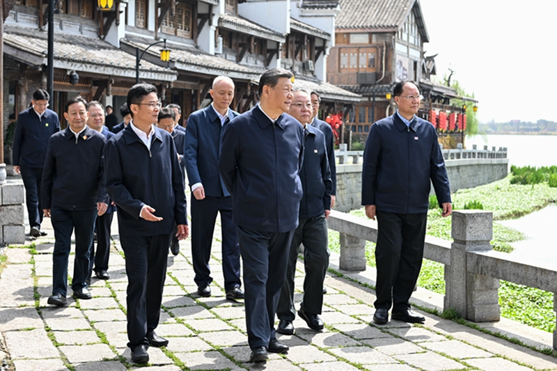2024年3月19日，習(xí)近平總書記在湖南常德河街考察。