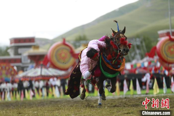 青海玉樹：70年，幸福生活如格?；ň`放