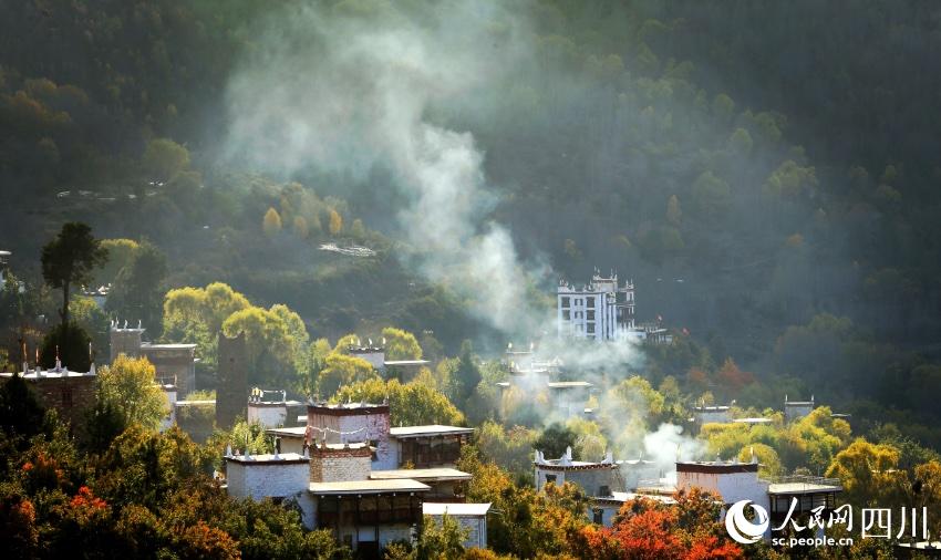 丹巴美景。李永安攝