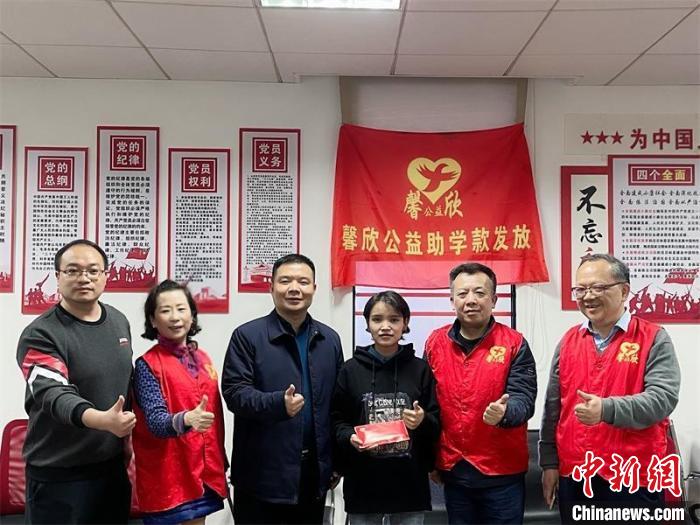 在湘求學(xué)的西藏女孩：“我淋過雨，也想努力為別人撐把傘”