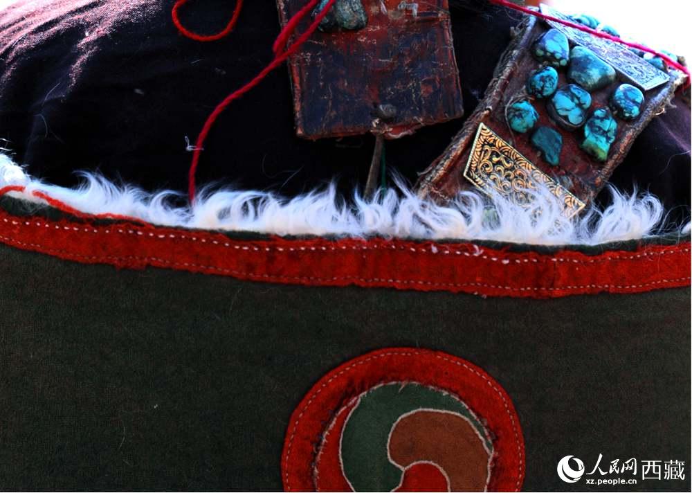 “飛天服飾”細(xì)節(jié)展示。 人民網(wǎng) 李海霞攝