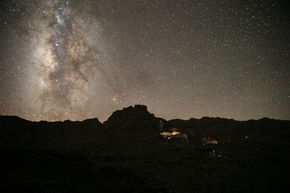 阿里暗夜星空。旦真次旦攝